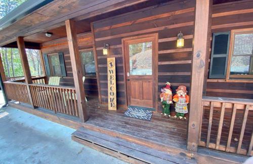 Ellijay House | Riverside Lodge on the River