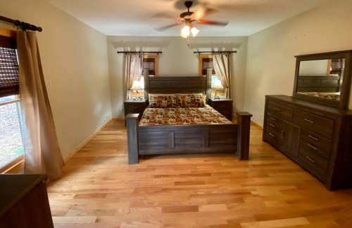 Ellijay House | Riverside Lodge on the River