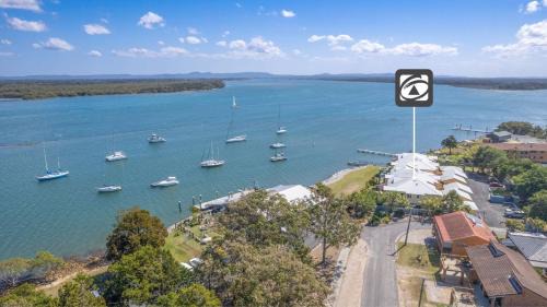 Iluka Apartment | Riverview Apartment 2.6 3-5 Riverview Street
