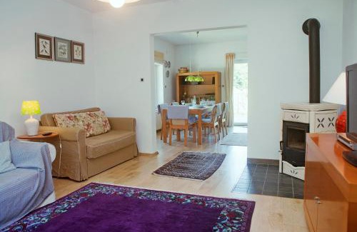 Zamost Apartment | Riverview apartment Three Springs Tri Zvira