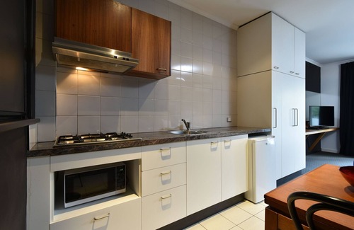 West Perth Hotel | Riverview On Mount Street