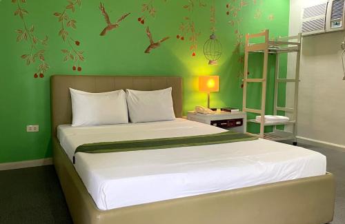 Calamba Resort | Riverview Resort and Conference Center