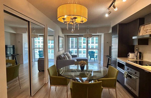 Toronto Entertainment District Apartment | RivetStays - The Atmos
