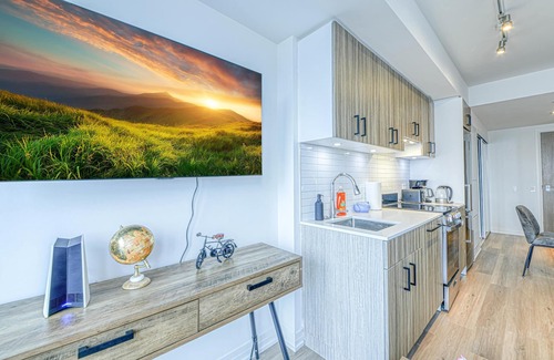 Garden District Apartment | RivetStays - The Jarvis
