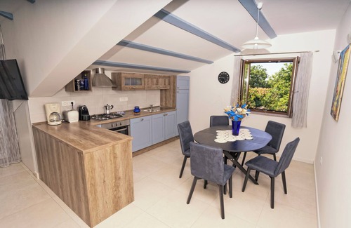 Opric Apartment | Riviera Blue - new Apartment with beautiful seaview, whirlpool and parking