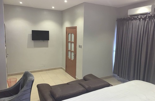 Ojodu Hotel | RM suites