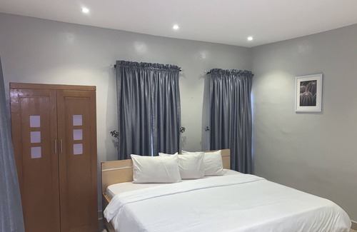 Ojodu Hotel | RM suites