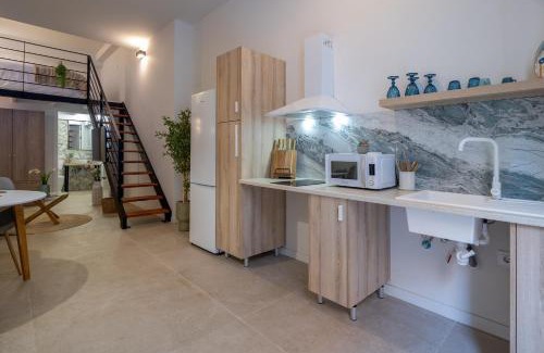 Aiora Apartment | RM1 - Loft Valencia cómodos estudios dúplex cerca a la Avenida del Puerto