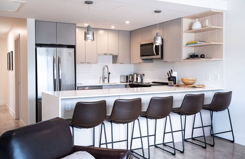 Revelstoke Condo | RnR Mountain Retreat — your cozy mountain getaway, minutes from the ski hill!