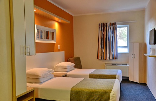 Rustenburg Hotel | Road Lodge Rustenburg