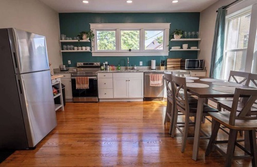 Roanoke House | Roanoke Speakeasy: Downtown Charm near Greenways