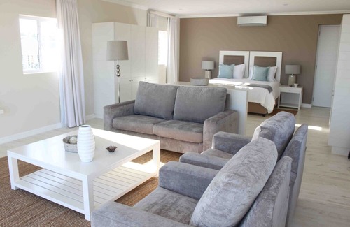 Robberg Beach House | Robberg Beach Lodge - Lion Roars Hotels & Lodges