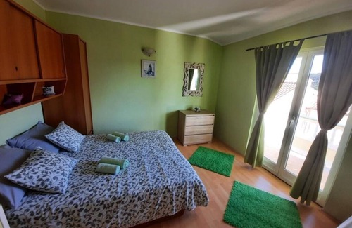 Kampor Apartment | Robi- Swimming Pool and Beautiful Garden - A1-žuti