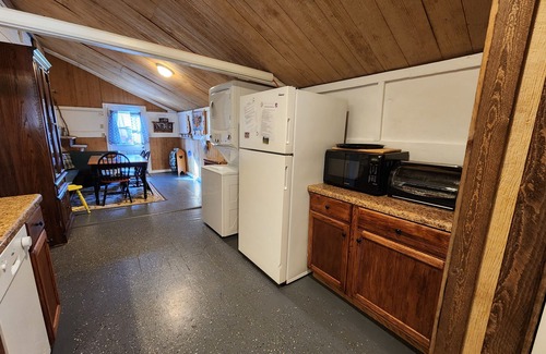 Haywood Cottage | Robinson River Roost - Country cottage near Shenandoah NP