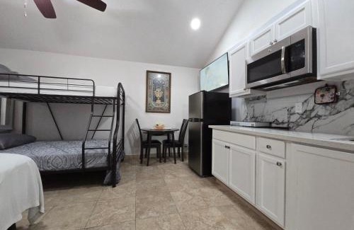 Sunrise Manor Apartment | Rocas del sol