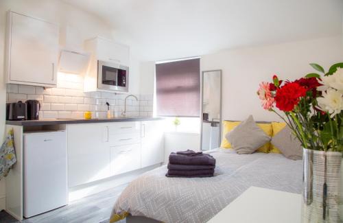 South Shore Apartment | Rock Salt Studios