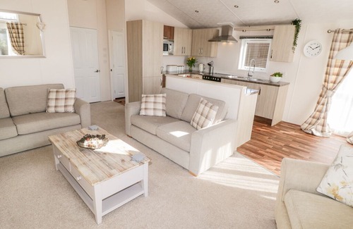 Runswick Bay Cabin | Rockpool Retreat in Saltburn-by-the-Sea