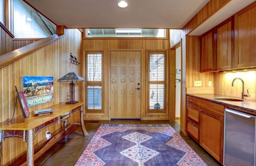 Black Butte Ranch Apartment | Rockrose- Perfect multifamily home(new Management)