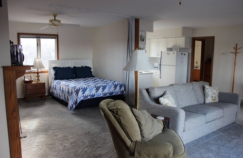 Hannibal House | Rocky Top Guesthouse on the River