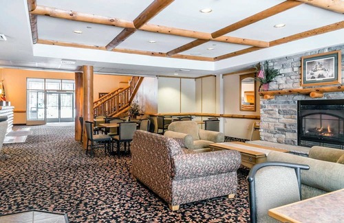 Tomahawk Hotel | Rodeway Inn and Suites Tomahawk