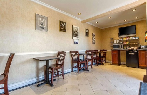 Northwest Berkeley Hotel | Rodeway Inn - Berkeley