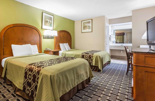 Gracewood Hotel | Rodeway Inn by Choice Properties