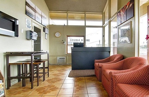 Flagstaff Hotel | Rodeway Inn Flagstaff East Route 66