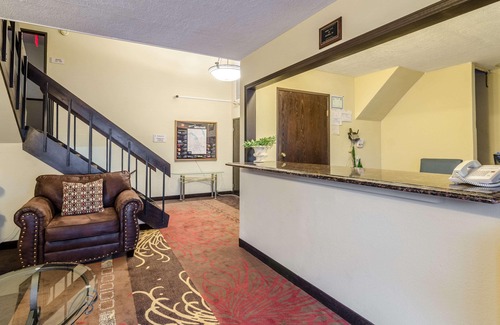 Mitchell Hotel | Rodeway Inn Mitchell