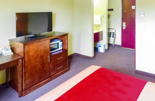 Corvallis Hotel | Rodeway Inn Willamette River