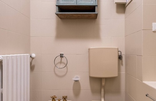 Historic Center Apartment | Rolandino Apartment by Wonderful Italy