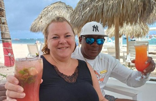 Playa Bibijagua Bed & Breakfast | Rolando share apart
