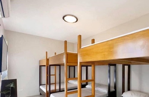 Puerto Galera Hotel | Rold and Roub Home Suites by Cocotel