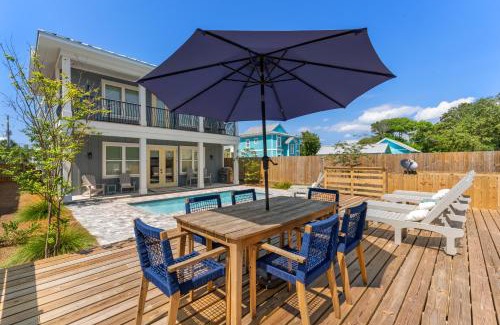 Crystal Beach House | Rolling Tides by Newman-Dailey