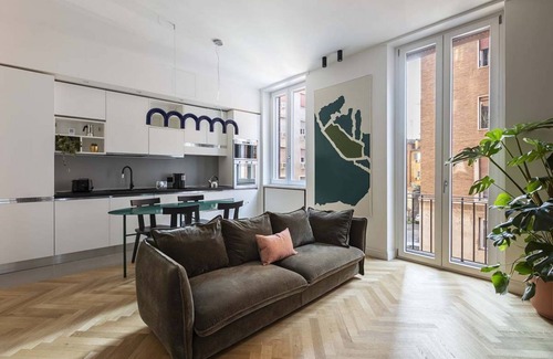 Rione VII Regola Apartment | ROMAC Trinity with steam bath