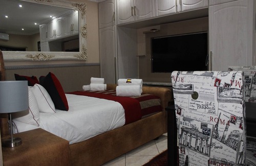 Carletonville House | Romans Rest Guest House