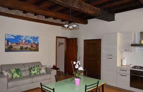 Old Town Apartment | Romantic apartment in the heart of the historic center, free wi-fi