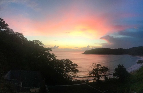 San Juan del Sur House | Romantic Beachfront Retreat - Surf, Pool & Views