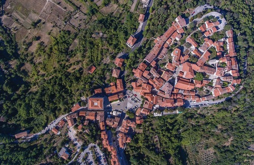 Snasici House | Romantic cottage in a small village.