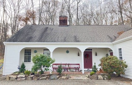 Lisbon Cottage | Romantic, Historic Haskell House near Casinos, Spa, Ocean Beach, Mystic!