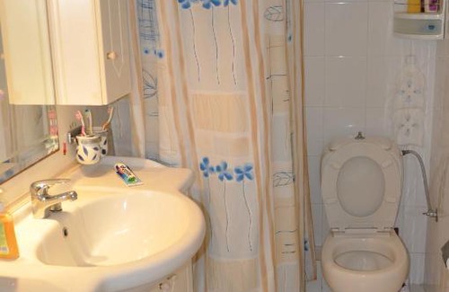 Mola Kalyva Apartment | romantic house close to the sea