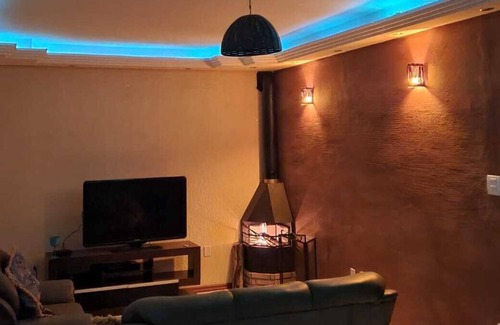 Piratuba Cottage | Romantic in the Dam, Cozy, Fireplace and Playground 🐶 🏡