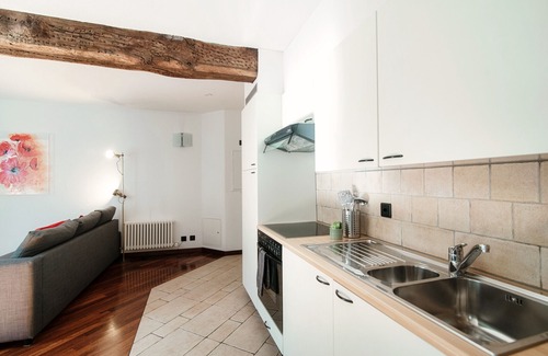 Morcote Apartment | Romantic one-bedroom apartment with lake view in Morcote (Papavero)
