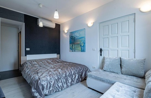 Koper Apartment | Romantic Seafront Studio Koper - Happy Rentals