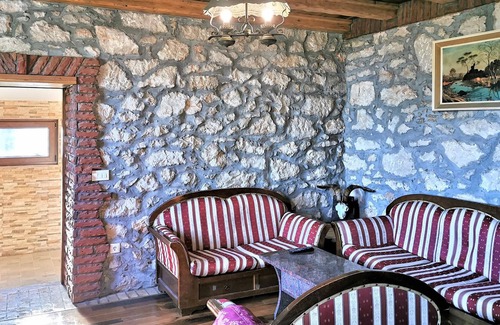 Rijeka House | Romantic vacation in a rustic house in a quiet location near Rijeka.