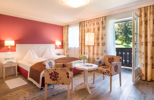Laakirchen Hotel | Romantik Hotel Die Gersberg Alm mit Panoramablick auf Salzburg