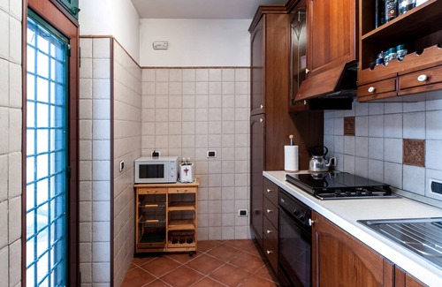 Gianicolo Apartment | Rome: Apartment in gated community, close to the center of Rome