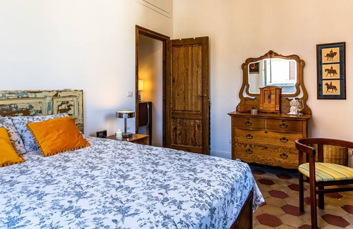 Testaccio Apartment | Rome - Lovely Testaccio 2 bedroom 1 bath - top floor - close to everything!