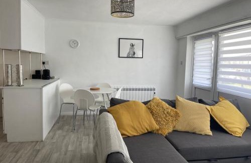 Lydd-on-Sea Apartment | Romney Sands Holiday Apartment
