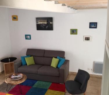 Quartier Administrations Apartment | Rooftop appartement centre Arenes
