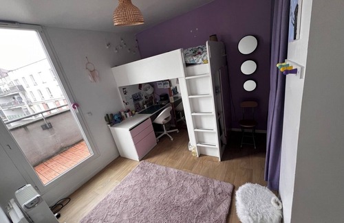Le Kremlin-Bicetre Apartment | Rooftop Avec 3 Chambres, 90m2 Terrasse, vue Paris/tour Eiffel . 5min du Métro7